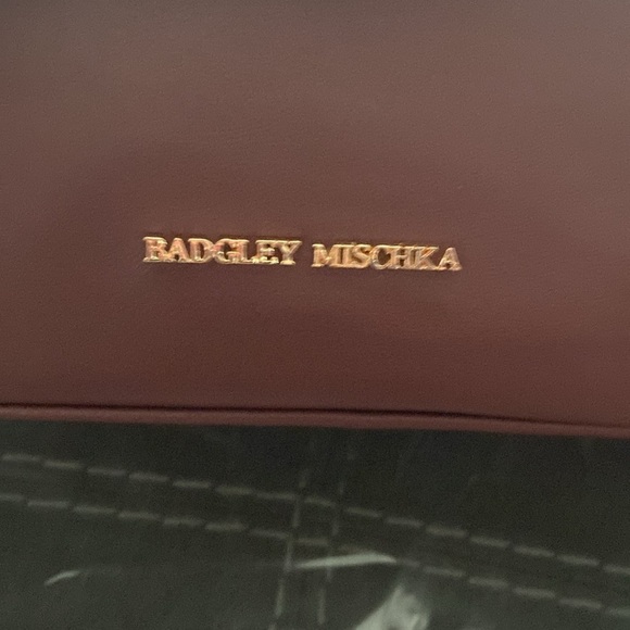 NWT BADGLEY MISCHKA -WINE COLORED MONO BAG - Picture 8 of 9